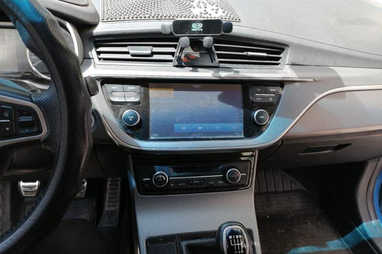 Used Geely Auto Emgrand GS 2016 Sports Edition 1.8L Manual LingShang Model Audio And AC Panel