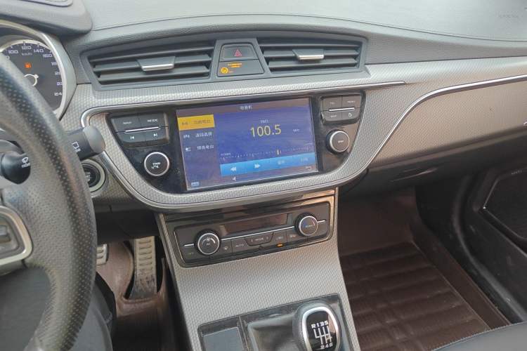 Used Geely Auto Emgrand GS 2016 Sports Edition 1.8L Manual LingShang Model Audio And AC Panel