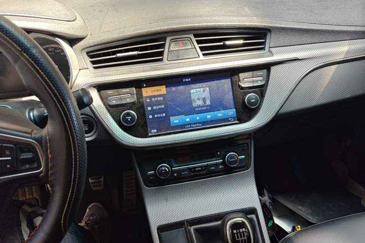 Used Geely Auto Emgrand GS 2016 Sports Edition 1.8L Manual LingShang Model Audio And AC Panel