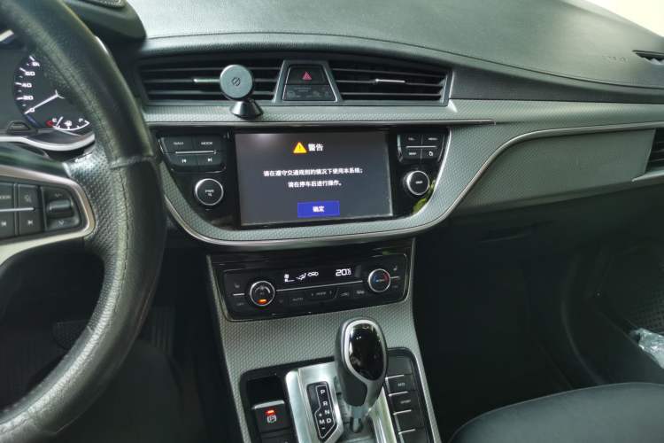 Used Geely Auto Emgrand GS 2016 Elegant Edition 1.3T Automatic ZhenShang Model Audio And AC Panel