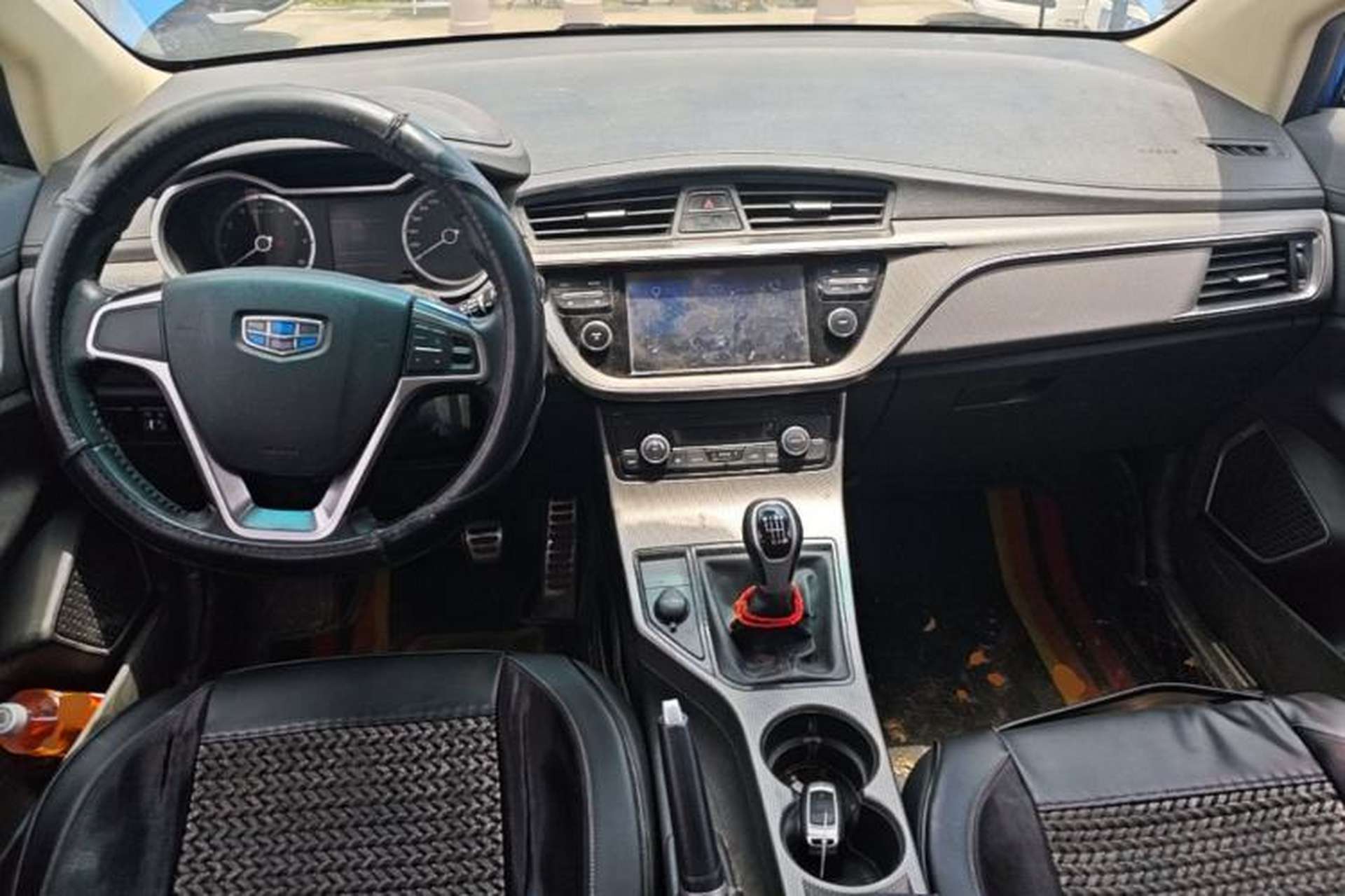 Used Geely Auto Emgrand GS 2016 Sport Edition 1.3T Manual LingShang Model Center Console