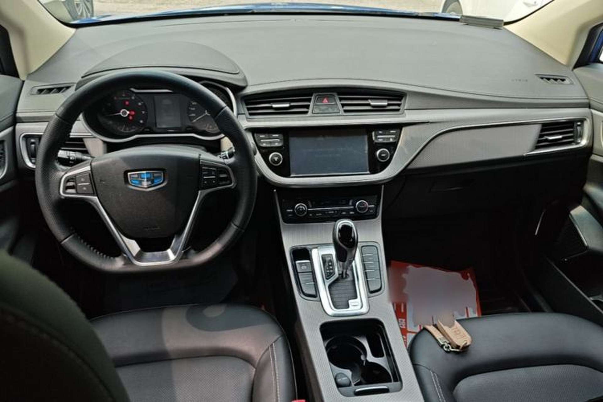 Used Geely Auto Emgrand GS 2016 Elegant Edition 1.3T Automatic LingShang Model Center Console