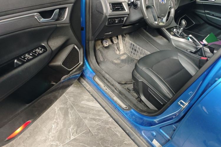 Used Geely Auto Emgrand GS 2016 Sports Edition 1.8L Manual LingShang Model Driver Seat