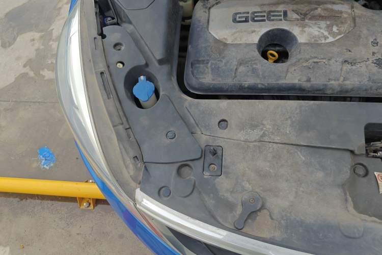 Used Geely Auto Emgrand GS 2016 Sports Edition 1.8L Manual LingShang Model Engine Bay Right