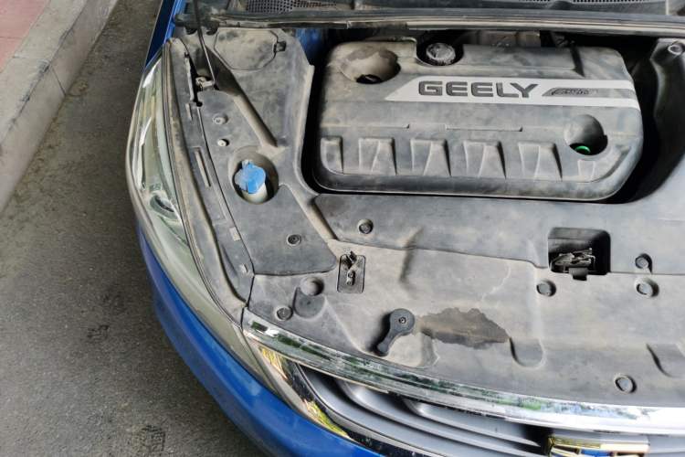 Used Geely Auto Emgrand GS 2016 Elegant Edition 1.3T Automatic ZhenShang Model Engine Bay Right