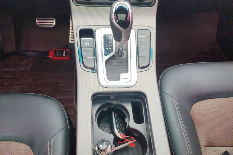 Used Geely Auto Emgrand GS 2016 Sport Edition 1.3T Automatic LingShang Model Gear Lever