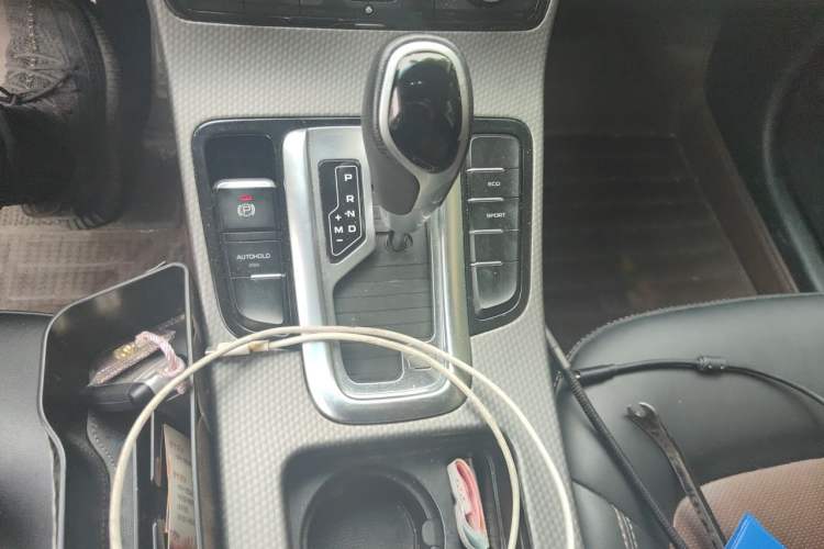 Used Geely Auto Emgrand GS 2016 Sport Edition 1.3T Automatic ZhenShang Model Gear Lever