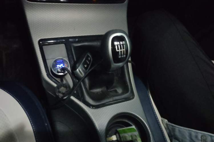Used Geely Auto Emgrand GS 2016 Sport Edition 1.3T Manual LingShang Model Gear Lever