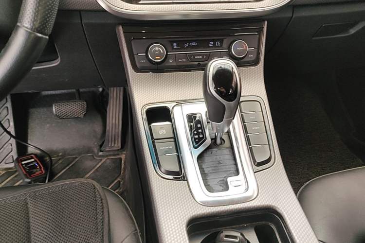 Used Geely Auto Emgrand GS 2016 Elegant Edition 1.8L Automatic LingShang Model Gear Lever
