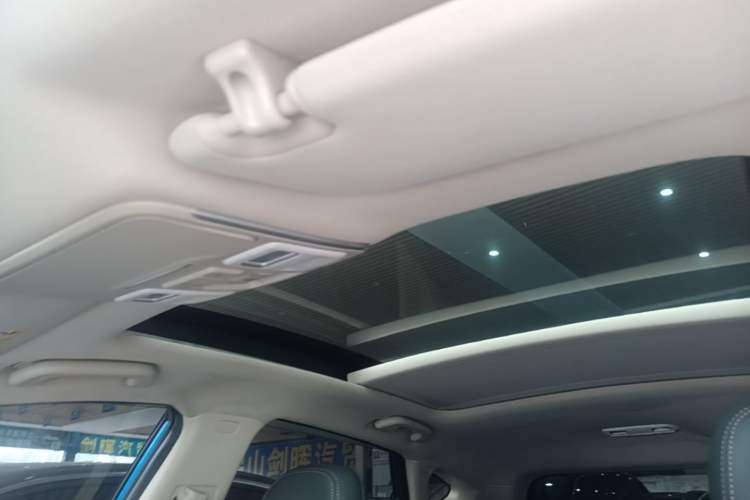 Used Geely Auto Emgrand GS 2016 Sport Edition 1.3T Automatic ZhenShang Model Headliner
