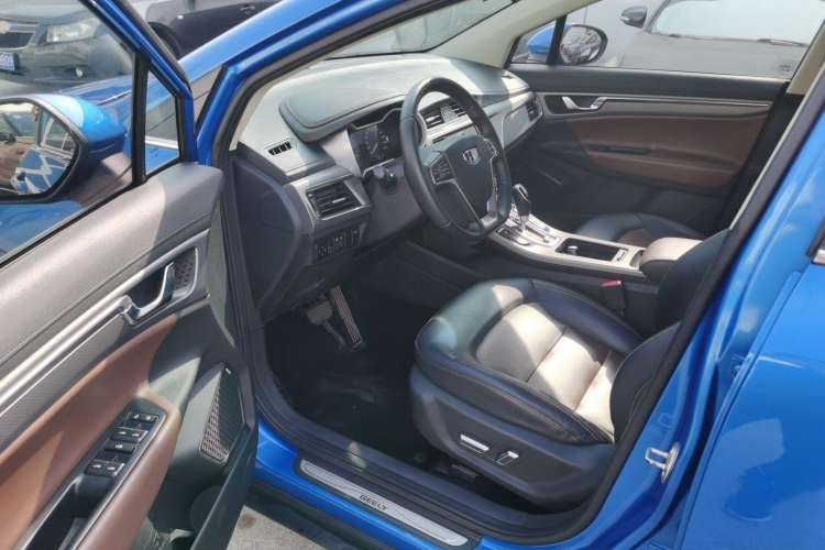 Used Geely Auto Emgrand GS 2016 Elegant Edition 1.3T Automatic ZhenShang Model Interior 2