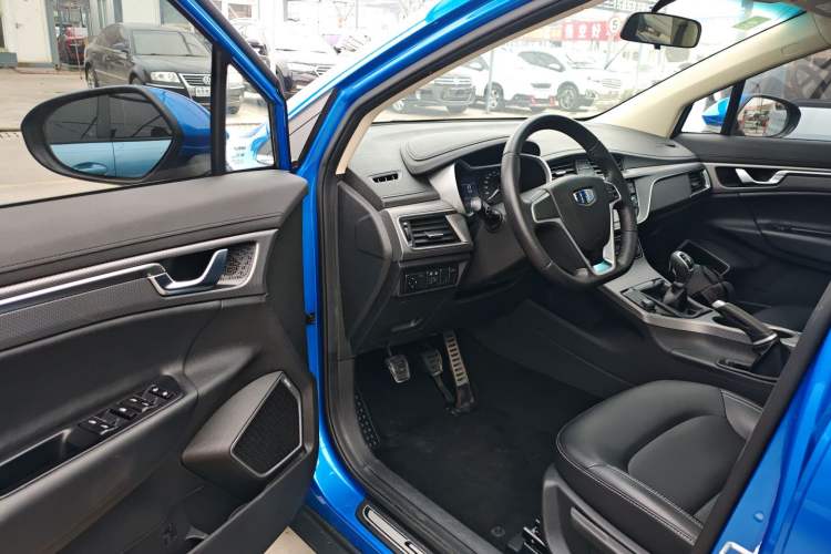 Used Geely Auto Emgrand GS 2016 Sport Edition 1.3T Manual LingShang Model Interior 3