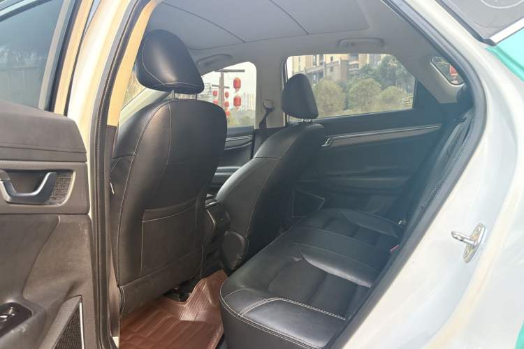Used Geely Auto Emgrand GS 2016 Sports Edition 1.8L Manual LingShang Model Interior 3