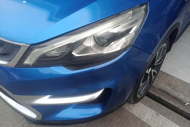 Used Geely Auto Emgrand GS 2016 Sport Edition 1.3T Automatic ZhenShang Model Left Front Headlight