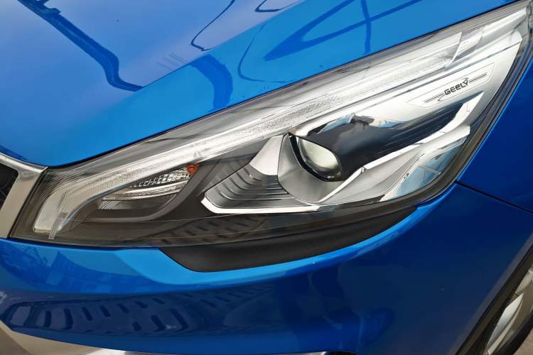 Used Geely Auto Emgrand GS 2016 Sport Edition 1.3T Manual LingShang Model Left Front Headlight