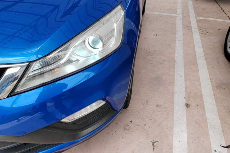 Used Geely Auto Emgrand GS 2016 Elegant Edition 1.8L Automatic LingShang Model Left Front Headlight