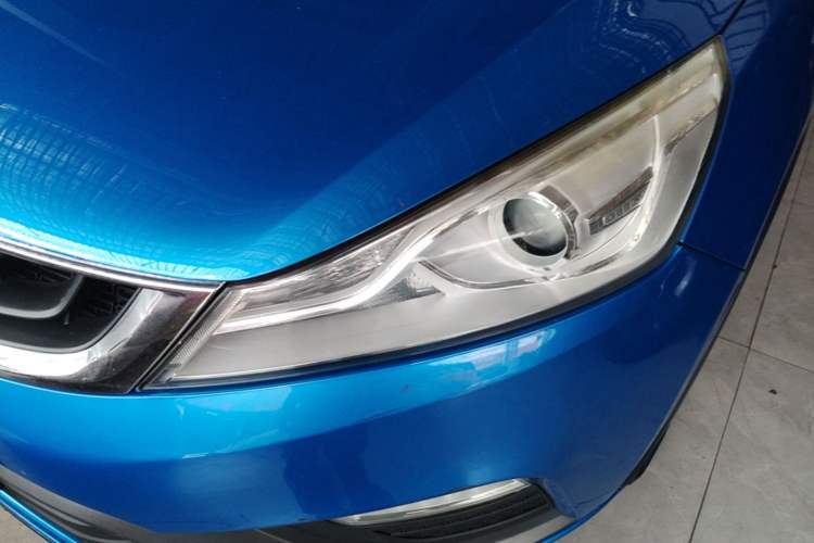 Used Geely Auto Emgrand GS 2016 Elegant Edition 1.8L Automatic LingShang Model Left Front Headlight