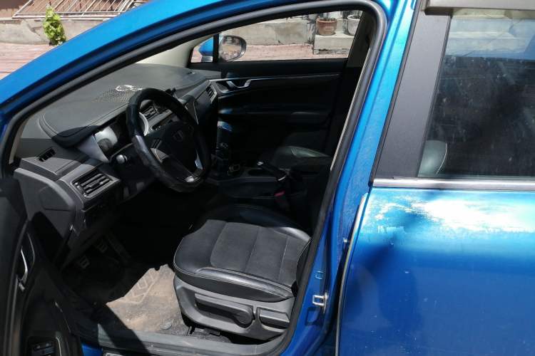 Used Geely Auto Emgrand GS 2016 Sports Edition 1.8L Manual LingShang Model Left Front Seat