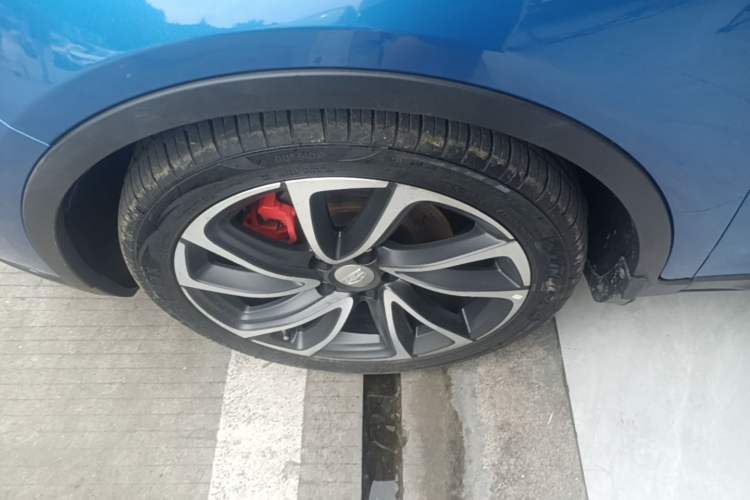 Used Geely Auto Emgrand GS 2016 Sport Edition 1.3T Automatic ZhenShang Model Left Front Wheel Hub