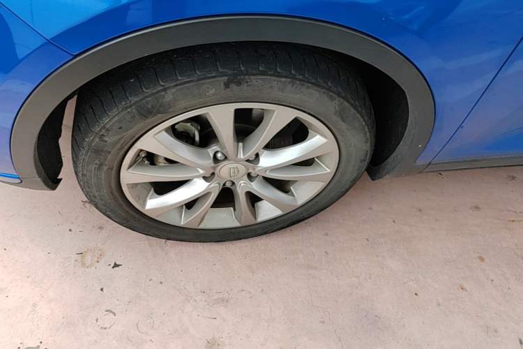 Used Geely Auto Emgrand GS 2016 Elegant Edition 1.8L Automatic LingShang Model Left Front Wheel Hub