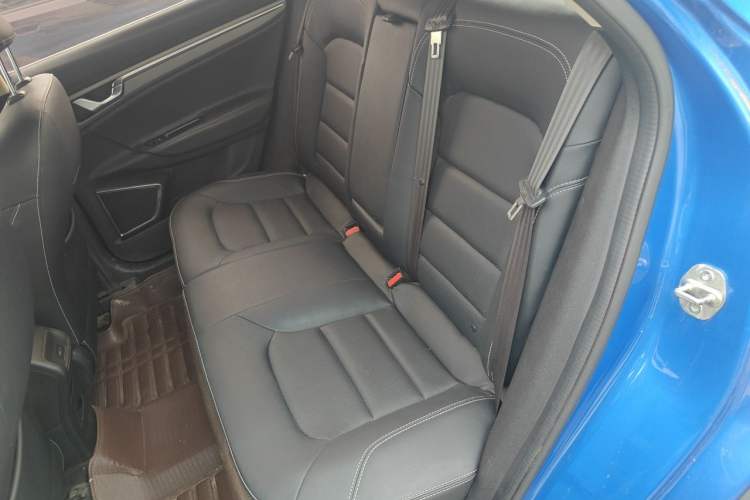 Used Geely Auto Emgrand GS 2016 Sports Edition 1.8L Manual LingShang Model Left Rear Seat