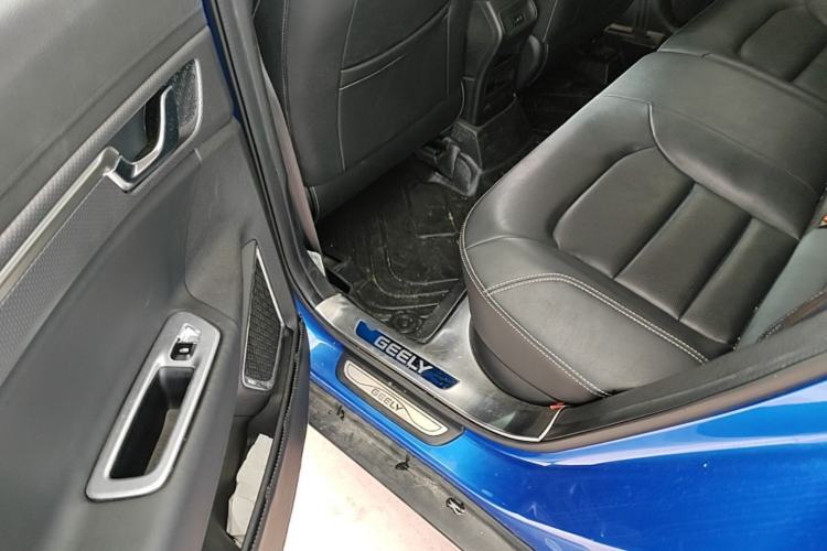 Used Geely Auto Emgrand GS 2016 Elegant Edition 1.8L Automatic LingShang Model Left Rear Seat
