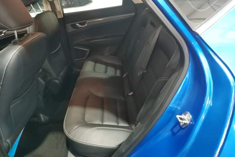 Used Geely Auto Emgrand GS 2016 Elegant Edition 1.8L Manual LingShang Model Left Rear Seat