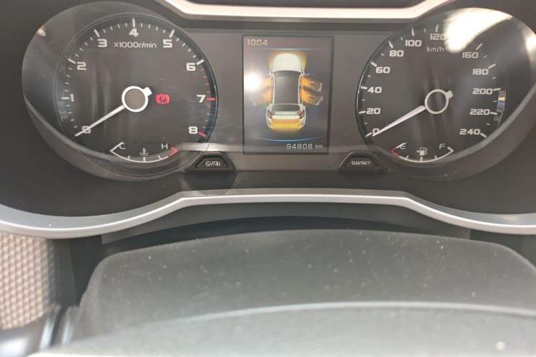 Used Geely Auto Emgrand GS 2016 Elegant Edition 1.8L Automatic LingShang Model Odometer Close Up