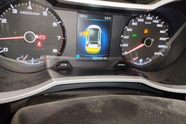 Used Geely Auto Emgrand GS 2016 Sport Edition 1.3T Automatic LingShang Model Odometer Close Up