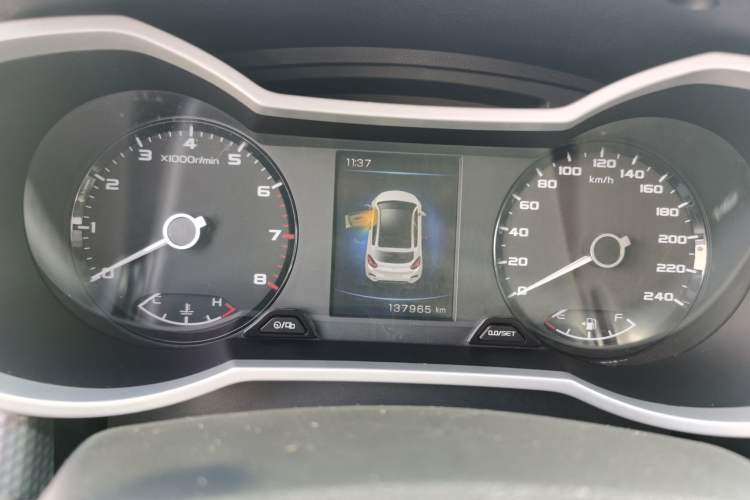 Used Geely Auto Emgrand GS 2016 Elegant Edition 1.3T Automatic ZhenShang Model Odometer Close Up