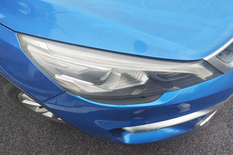 Used Geely Auto Emgrand GS 2016 Sports Edition 1.8L Manual LingShang Model Right Front Headlight