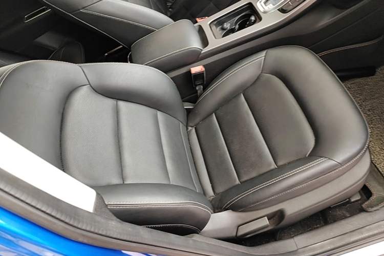 Used Geely Auto Emgrand GS 2016 Elegant Edition 1.8L Automatic LingShang Model Right Front Seat