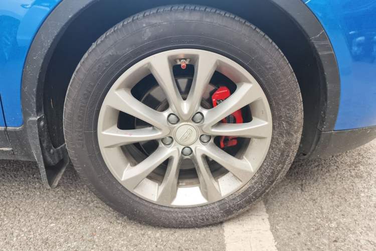 Used Geely Auto Emgrand GS 2016 Sports Edition 1.8L Manual LingShang Model Right Front Wheel Hub