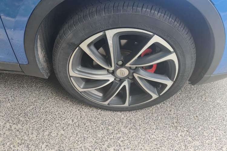 Used Geely Auto Emgrand GS 2016 Sport Edition 1.3T Automatic ZhenShang Model Right Front Wheel Hub