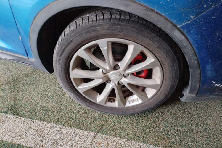 Used Geely Auto Emgrand GS 2016 Sport Edition 1.3T Automatic LingShang Model Right Front Wheel Hub