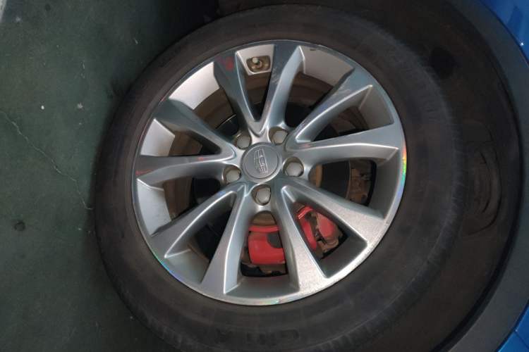 Used Geely Auto Emgrand GS 2016 Sport Edition 1.3T Manual LingShang Model Right Front Wheel Hub