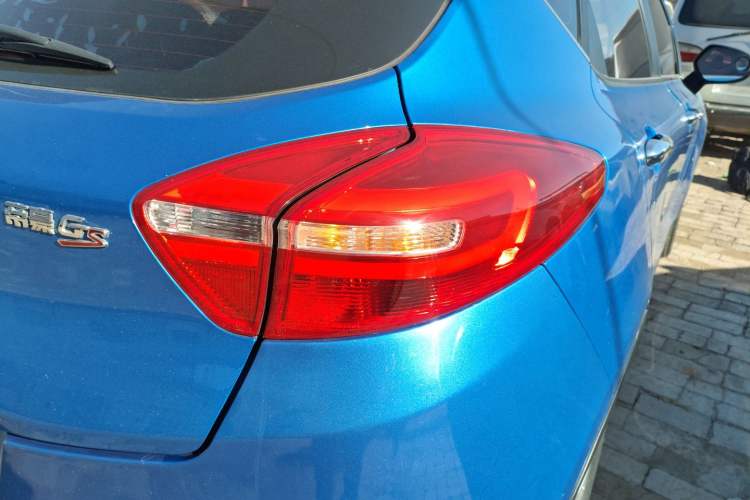 Used Geely Auto Emgrand GS 2016 Elegant Edition 1.3T Manual LingShang Model Right Rear Taillight