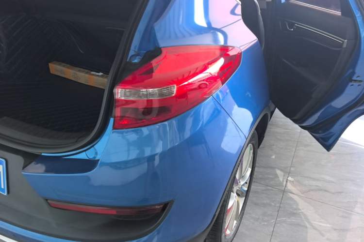 Used Geely Auto Emgrand GS 2016 Sport Edition 1.3T Automatic LingShang Model Right Rear Taillight
