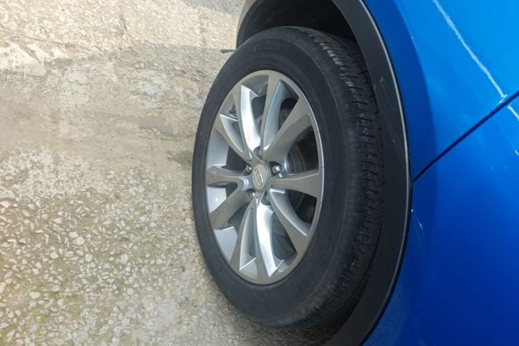 Used Geely Auto Emgrand GS 2016 Elegant Edition 1.3T Automatic LingShang Model Right Rear Wheel Hub