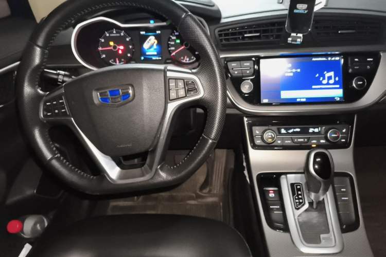 Used Geely Auto Emgrand GS 2016 Elegant Edition 1.3T Automatic ZhenShang Model Steering Wheel