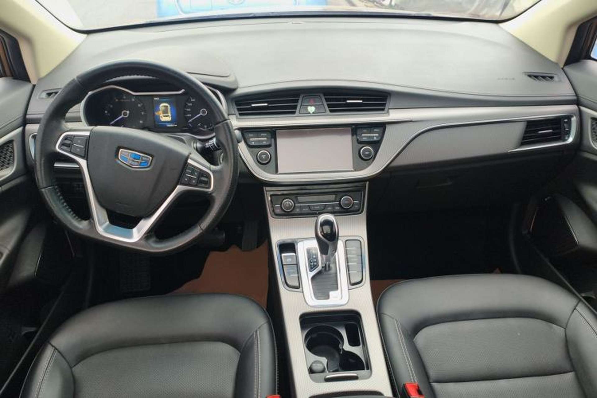 Used Geely Auto Emgrand GS 2016 Elegant Edition 1.3T Automatic LingShang Model Center Console