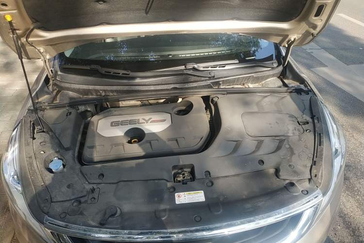 Used Geely Auto Emgrand GS 2016 Elegant Edition 1.8L Manual LingShang Model Engine Bay