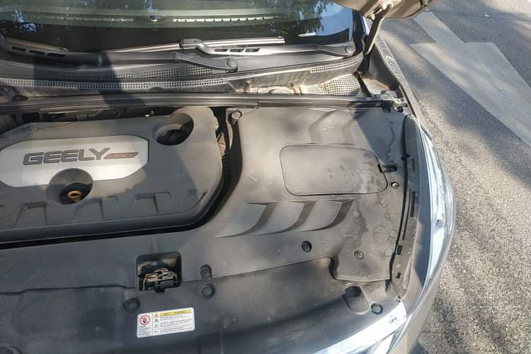Used Geely Auto Emgrand GS 2016 Elegant Edition 1.8L Manual LingShang Model Engine Bay Left