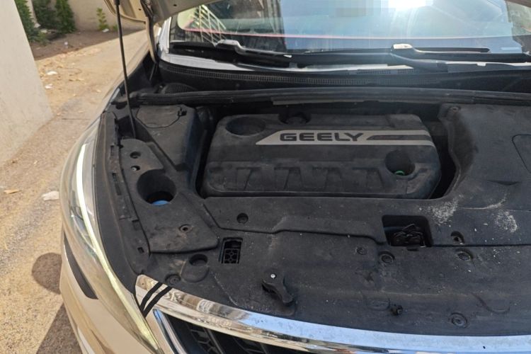 Used Geely Auto Emgrand GS 2016 Elegant Edition 1.3T Automatic ZhenShang Model Engine Bay Right