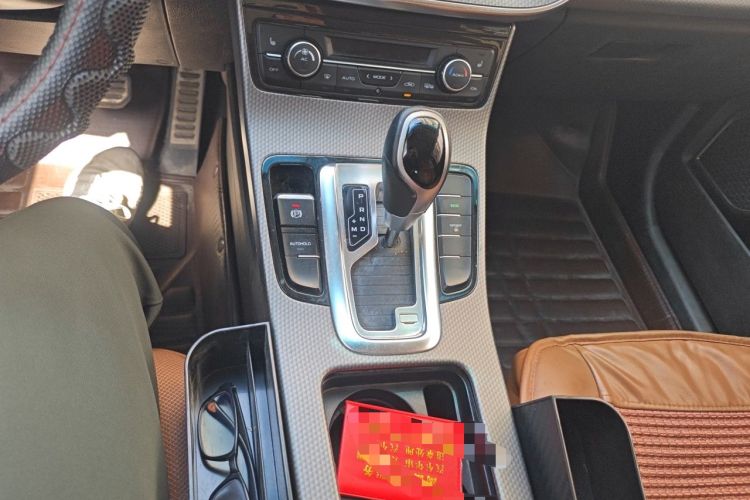 Used Geely Auto Emgrand GS 2016 Elegant Edition 1.3T Automatic ZhenShang Model Gear Lever
