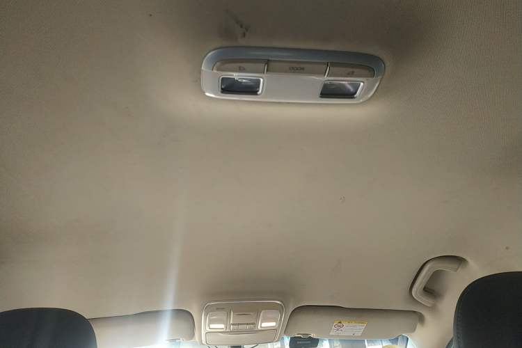 Used Geely Auto Emgrand GS 2016 Elegant Edition 1.8L Manual LingShang Model Headliner