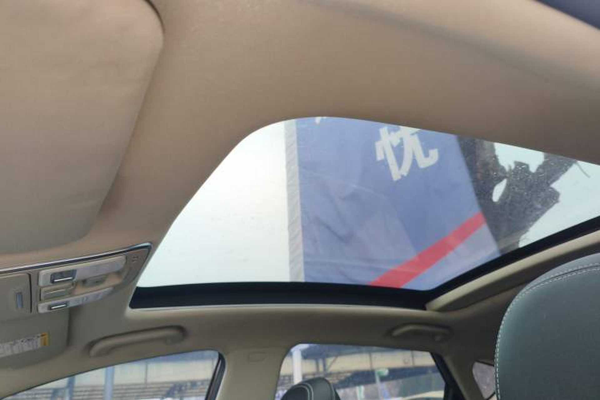 Used Geely Auto Emgrand GS 2016 Elegant Edition 1.3T Automatic LingShang Model Headliner