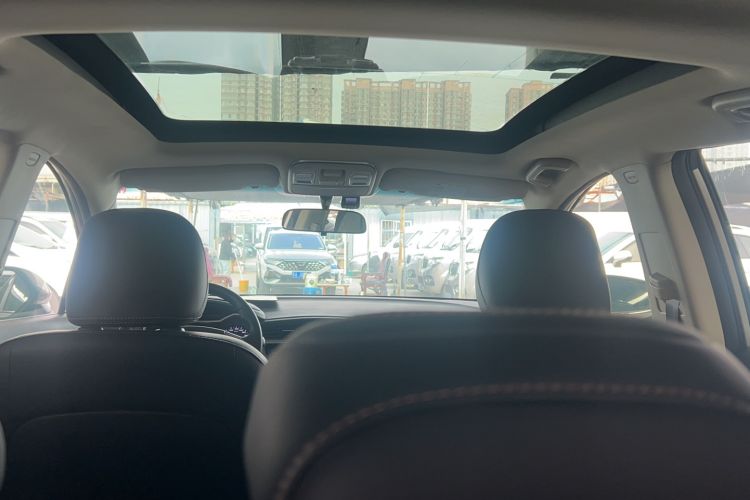 Used Geely Auto Emgrand GS 2016 Elegant Edition 1.3T Automatic ZhenShang Model Headliner