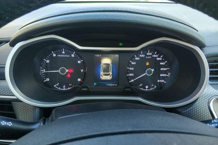 Used Geely Auto Emgrand GS 2016 Elegant Edition 1.3T Automatic ZhenShang Model Instrument Cluster