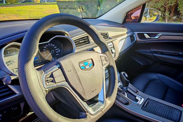 Used Geely Auto Emgrand GS 2016 Sport Edition 1.8L Automatic LingShang Model Interior 1